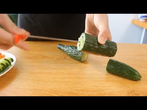 2Pcs Red Spiral Slicer Radish Potato Spiral Cutter Vegetables Fruits Spiral Twist Knife Scroller