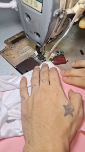 ตีนผีใส่เทปก้างปลาสำหรับจักรอุตสาหกรรมเข็มเดี่ยว ใส่เทปคอขนาด 10 มิลลิเมตร (7/16)