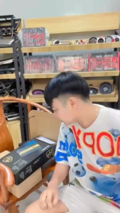 Zagato  โปรโมชั่น แถมใกล้ปีใหม่ เพาเวอร์แอมป์ CLASS D 4CH 380W ( AE-4380 ) ขับได้ทั้งซับและกลาง แถมฟรี ดอกลำโพง 6.5 นิ้ว 300 วัตต์ ขับกลาง หน้าดำ หมวกเรียบ แม่เหล็ก 100 มิล หนา 15 มิ