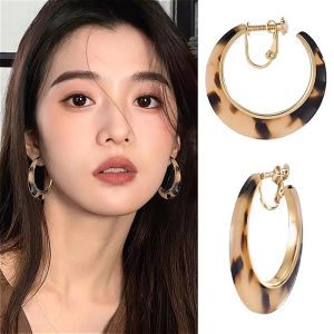 ต่างหูลายอะคริลิคเสือดาวส่วนบุคคลต่างหูห่วงเรขาคณิตสำหรับผู้หญิงอารมณ์ความรู้สึกขั้นสูง