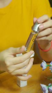 Dưỡng môi dầu dừa nguyên chất dưỡng ẩm môi giúp môi mềm mại giảm trình trạng khô môi nứt nẻ- [dạng bi lăn] - fresh food &cosmetics