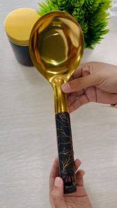 Centong Nasi Gold Motif Marble dengan Pilihan 2 Warna Hitam dan Hijau