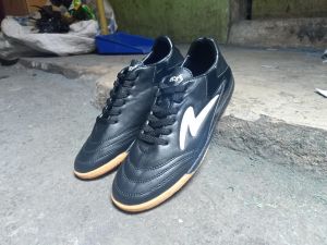 sepatu putsal kulit dws sol karet terlaris kulit sapi