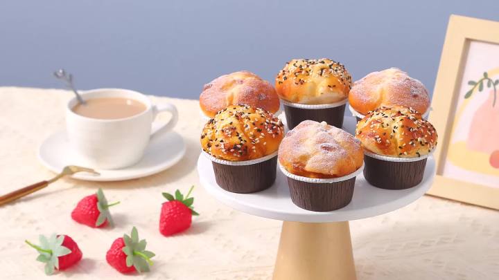 Fake Cupcakes, Artificial Cupcakes for Display, Realistic Fake Food, Artificial Cake Fake Desserts Pastries for Decoration, Decorative Faux Cakes Set C 6 Pack