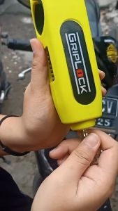 Grip Lock Kunci Stang Motor Caps Lock / Kunci Stir Motor Anti Maling by Einstein Store