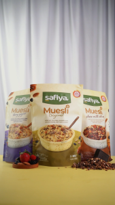 Safiya Muesli 1 Kg Oatmeal Dried Fruit Sereal Lengkap Rendah Kalori