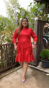 เดรสกี่เพ้า อก 48 52 56 60 นิ้ว แขนยาว งานผ้าซาตินเนื้ออย่างดี แต่งกุ้นรอบคอ แขน ปลายแขนติดกระดุมจีน