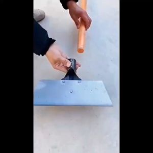 พลั่วแซะหญ้า พลั่วเหล็ก เสียมขุดดิน เครื่องมือทำสวน 2 มิติ ทำความสะอาดถนน ปศูสัตว์ และปดี พลั่วเหล็ก หัวพลั่ว เสียมหน้าแบน และเสียมแซะหญ้า ทำความสะอาดอเนกประสงค์