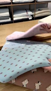 gối cho bé Bộ nhớ gối trẻ em Bọt gối Baby với bộ gối Bộ Ngăn chặn đầu gối mềm hoạt hình mềm 30cm