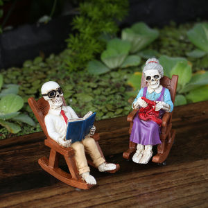 2pcs Halloween knitting grandma and reading grandpa country style ornaments fun rocking chair skeleton couple home ornaments