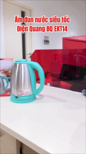 Ấm đun nước siêu tốc Điện Quang ĐQ EKT14 - Dung tích lớn 1.8L công suất 1500W đế xoay 360° tự ngắt điện khi sôi. BH 12 tháng