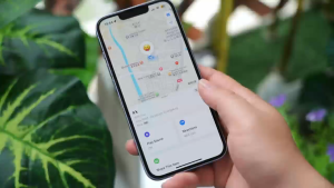 Key Trackers Keychain Smart Tags Bluetooth Tracker Precise Positioning for iPhone Find My APP (iOS Only) Keys Finder Item Locator for Kids Suitcases Bag Wallet Backpack. Replaceable Battery