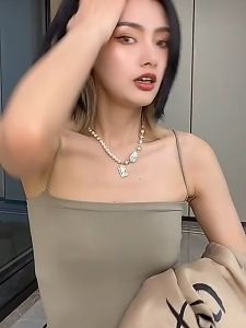 บราสายเดี่ยว บราไรขอบ เสื้อชั้นใน มีฟองน้ำในตัว แบบครึ่งตัว ขนาด 60 กรัม