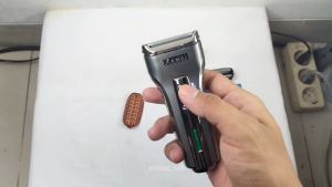 Shaver KEMEI KM-A588: Alat Cukur Kumis & Jenggot Elektrik Cas