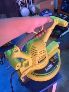 เครื่องเป่าใบไม้ RYOBI รุ่น RBV2400CSV ใช้งานได้ทั้่งเป่าลมและดูดฝุ่น