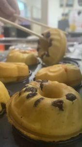 FRYKING เครื่องทำโดนัทดอกไม้ รุ่น FR-C16