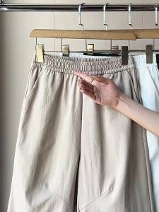 HSTYLE | Quần Short Đồ Bộ Hút Ẩm Màu Đen Mùa Hè Thoáng Khí Ôm Sát Cao Cho Người Bé Nhỏ