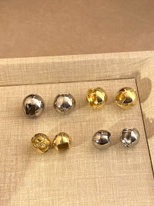 Fashionable Metal Ball Ear Cuffs Womens Unique Design Earrings Geometric Pattern Alloy  out Ear Jewelry