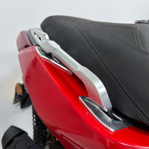 For YAMAHA XMAX 300 250 125 V1 V2 V3 2017-2026 rear armrest modification CNC aluminum alloy tail wing armrest bracket passenger armrest