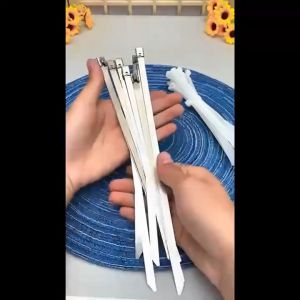 100/200ชิ้น สายรัดเคเบิลแบบโลหะ - สายรัดเคเบิลแบบล็อคอัตโนมัติสแตนเลส 304 สำหรับงานหนัก - สายรัดเคเบิลแบบล็อกอัตโนมัติสำหรับงานเครื่องจักร ยานพาหนะ ท่อน้ำ ท่อฟาร์ม หลังคา สายรัดเคเบิลอเนกประสงค์ 150/200/300 มม.