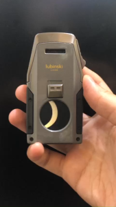 Bật lửa khò cigar Lubinski YJA-10067 chính hãng – 2 tia lửa tích hợp dao cắt & đục cigar nhỏ gọn sang trọng