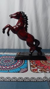 Pajangan Patung Kuda Coklat Unik Murah