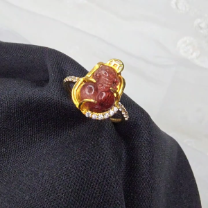 Q1520 Nhẫn vàng 10k tỳ hưu Thạch Anh Tóc Đỏ cho mệnh Hoả và Thổ - Phong Thuỷ TUDO