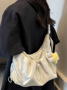 Lightweight Casual Japanese Canvas Messenger Bag for Women South Korea Large Capacity Totes Class Bag Work Clothing Work Shoulder Bag