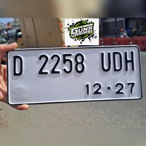 Plat nomor motor standar putih