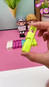 Reusable Squeeze Bread Bag Clips for Fresh Food Sealing - Kitchen Utensils