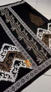 Sarung Anak & Santri: Batik, As Tex, dan Khas Pekalongan