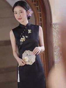 Sleeveless Embroidered Stand-Collar Retro Style Slimming Dress