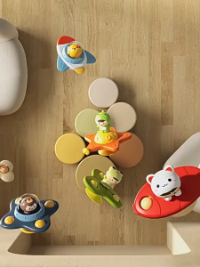 【NDD】3 PCS Suction Cup Spinning Toy Baby Bath Toy Fingertip Gyro Spinner Spin Toy Christmas Gift