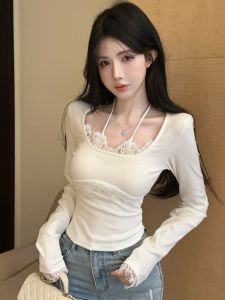 GUZILIAN | เสื้อยืดแขนยาวผู้หญิงไซส์เล็กสีขาวคอวีลายลูกไม้เซ็กซี่ฤดูใบไม้ร่วง/ฤดูหนาว เสื้อชั้นในคอวีสั้น