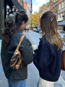 กิ๊บติดผมรูปผีเสื้อผูกโบว์ผ้าลายจุดสีเจลลี่อ่อนๆ สไตล์สาวๆ กิ๊บติดผมแบบมีสายรัดผมสำหรับผู้หญิง