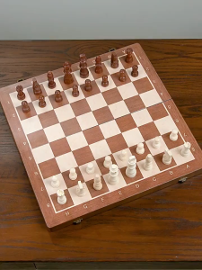 ชุดหมากรุกพับได้ระดับเป็นสีชมพู 15 "x 15" กรุงวอลนัทบอร์ดเกมกระดานใหม่ ลูกค้าสำหรับเด็ก