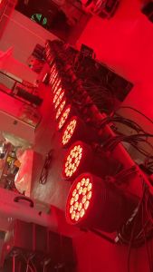 Stage Light LED/Lighting/Event/Clubs/Dj/18x 10W RGBW 4 in 1 Color/ LED Par Can Light