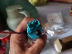 Bơm xăng 12V jack chân to dùng thay thế cho các dòng xe 4-7 chỗ và các dòng xe tải nhẹ dưới 12 tấn