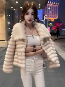 Elegant Womens Fur Coat Fake Chinchilla Fur Long Sleeve Thickened Casual Style Square Collar Luxury Lightweight Eco-friendly