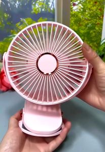 Small Fan คลิปในพัดลมพร้อมไฟ แรงลม 5 ระดับ แบบหนีบได้ แขวนได้ไฟกลางคืนปรับมุมได้ 720°ฟรี
