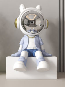 Astronaut Figurine Home Decorations Living Room Bar Cabinet Entrance Study Light Luxury Crafts Gift Cartoon Style Resin Material