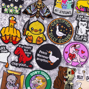 Cartoon Duck Iron On Patches For Clothing thermoadhesive Patch Dinosaur Embroidery Patches On Hat Jeans personality Badge