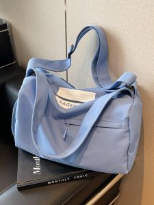 Large Capacity Canvas Sports Bag for Short Trips Swimming Fitness Travel Bag Lightweight Crossbody Waterproof Bag for Men And Women