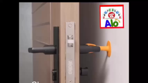 Đệm Silicon Chặn Cửa Hút Chân Không Gắn Tay Nắm Cửa