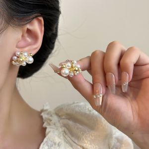 2025 New French Vintage Metal Ball Pearl Earrings Women Luxury Small Design Sensation Elegant Versatile Ear Jewelry