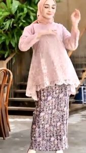 Setelan Kebaya Modern Rinjani Tulle Bordir Set Rok Plisket Batik Tille Azkia Sage Green & Warna Lain