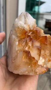 Johor seller 🇲🇾 🌟 黄水晶镇 · 大牙原矿 Citrine Tower · Large Natural Point