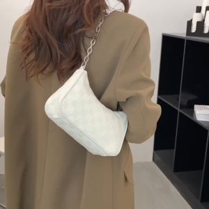 NOYI Shoulder Bags: A Versatile & Stylish Addition to Your Wardrobe