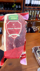 Hộp Quà Đùi Heo Muối Iberico 1kg Đùi Sau Iberico Cebo 24 Tháng Không Xương Deraza - Kèm Set Tiệc