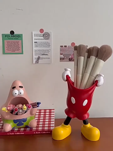 Pen Holder Toothbrush Holder ins Style Cute Funny Desktop Ornaments Makeup Bucket Storage Cylinder